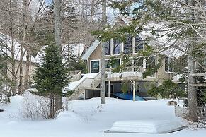 6 Mi to Ski Slopes: 'oak View' Lakefront Home!