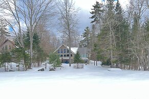 6 Mi to Ski Slopes: 'oak View' Lakefront Home!
