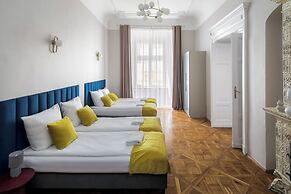 Cracow Main Square Apartments