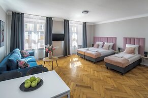 Cracow Main Square Apartments