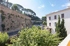Vatican Walls Apartment