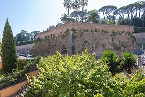 Vatican Walls Apartment