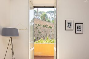 Vatican Walls Apartment