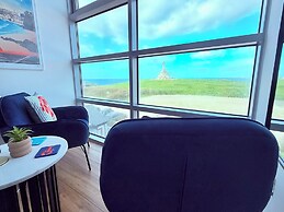Penthouse @46zinc - Headland View
