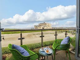 Penthouse @46zinc - Headland View
