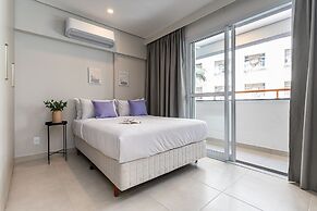 Aurora - Prédio novíssimo e completo no coração do Centro, com piscina