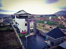 House 40 Residence