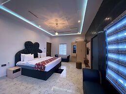 House 40 Residence
