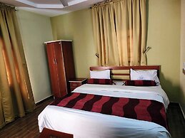 Laylah Suites and Apartment