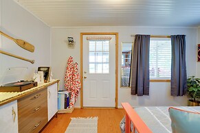 Walk to Beach Access! Chic Port Austin Studio