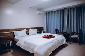 ROYAL CROWN HOTEL