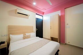 HOTEL GRAND CAPITOL