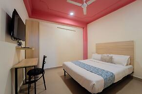 HOTEL GRAND CAPITOL