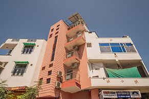 HOTEL GRAND CAPITOL