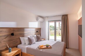 Ariadni apartments & suites