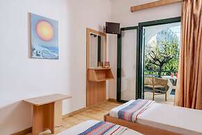Odysseas Studios with Private Pool