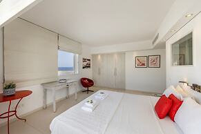 Protaras Seafront Villa Alemar
