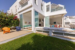 Protaras Seafront Villa Alemar