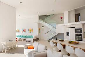 Protaras Seafront Villa Alemar