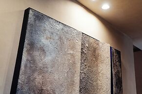 Hybrid Icon Rooms Gallery