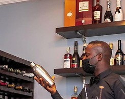 Oviation Hotels and Suites