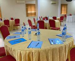 Oviation Hotels and Suites