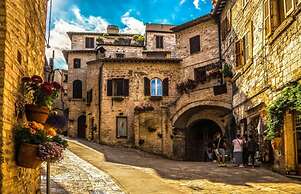 Apartment With Terrace in Assisi