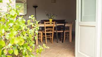 Apartment With Terrace in Assisi