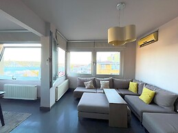 Stylish Apartment with Bosphorus View