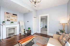 Queen City Suites 2 For 4