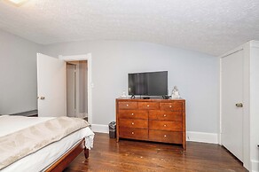 Queen City Suites 2 For 4
