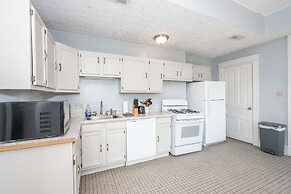 Queen City Suites 2 For 4