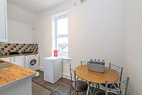 Two Bedroom Apartment by Guestz