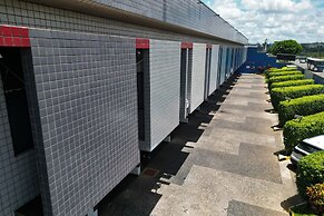 Motel Park Way