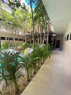 Great 3 Bedroom Apartment and Private Pool!