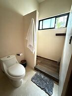 Great 3 Bedroom Apartment and Private Pool!