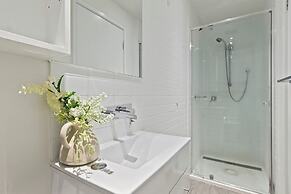 A Cozy CBD Studio Near Melbourne Central