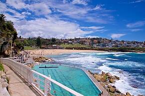 A Modern Beach Studio, 5min Walk to Bondi Beach