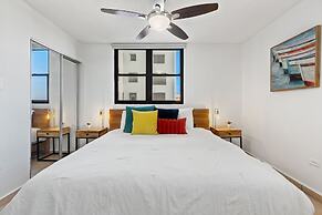 Waterside Flat With Garage and Easy Beach Access
