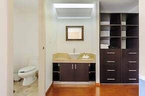 Scala Santa Fe - Modern Apt w pool