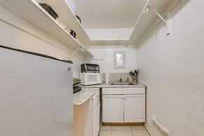 Studio w/ Pool Access, 3 Mi to Hard Rock Stadium!