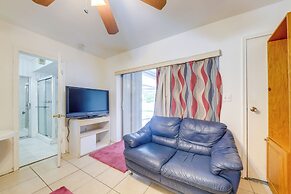 Studio w/ Pool Access, 3 Mi to Hard Rock Stadium!