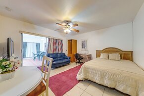 Studio w/ Pool Access, 3 Mi to Hard Rock Stadium!