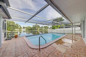 Studio w/ Pool Access, 3 Mi to Hard Rock Stadium!