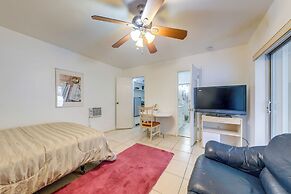 Studio w/ Pool Access, 3 Mi to Hard Rock Stadium!