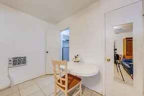 Studio w/ Pool Access, 3 Mi to Hard Rock Stadium!