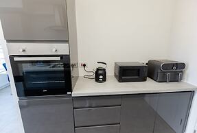 Guildford Town Centre Apartment 55 Tv, Netflix