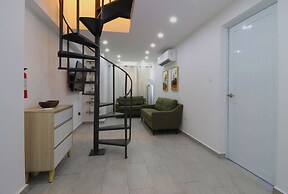 Oceanview Apartment with Rooftop