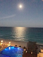 OvaCancun Apartments