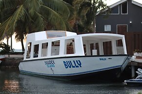 Bullock Island, Belize